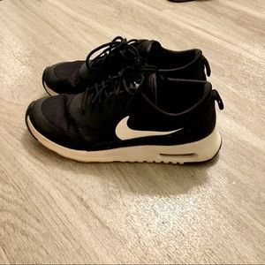 Nike Theas